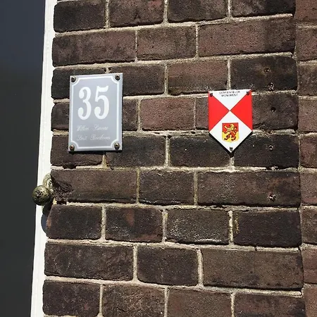 B&B Appartement Rebel And Moon In Het Centrum Van Alblasserdam Alblasserdam