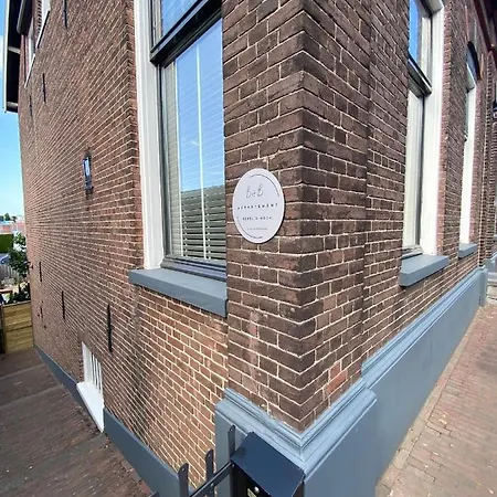 Rebel And Moon In Het Centrum B&B