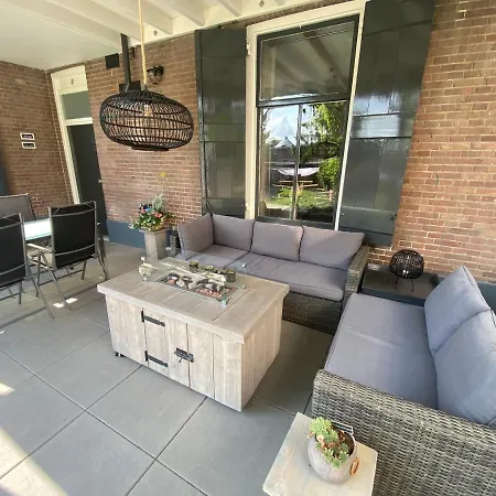 Bed & Breakfast B&B Appartement Rebel And Moon In Het Centrum Van Alblasserdam *