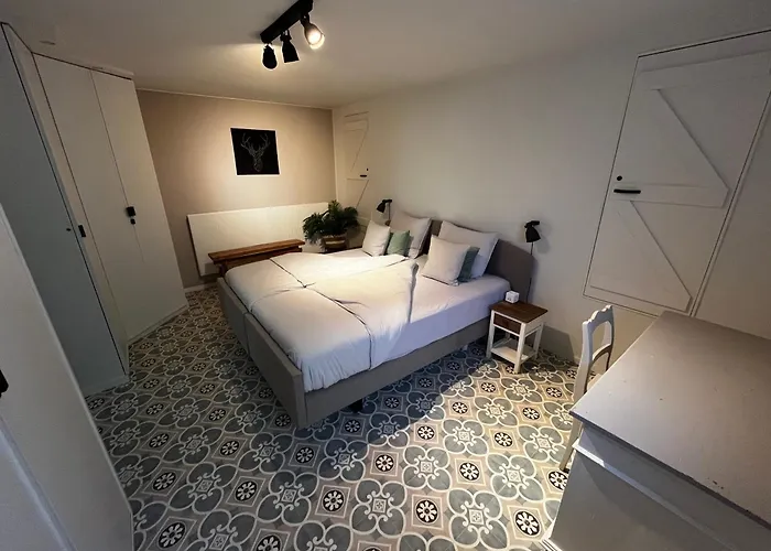 B&B Appartement Rebel And Moon In Het Centrum Van Alblasserdam Alblasserdam