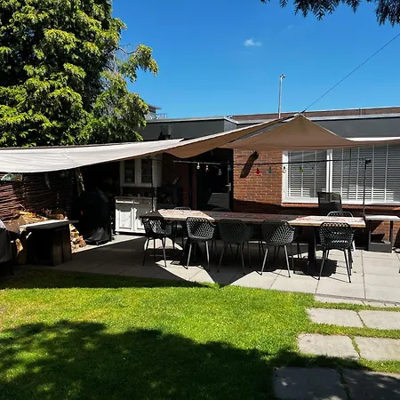 Rebel And Moon In Het Centrum Alblasserdam