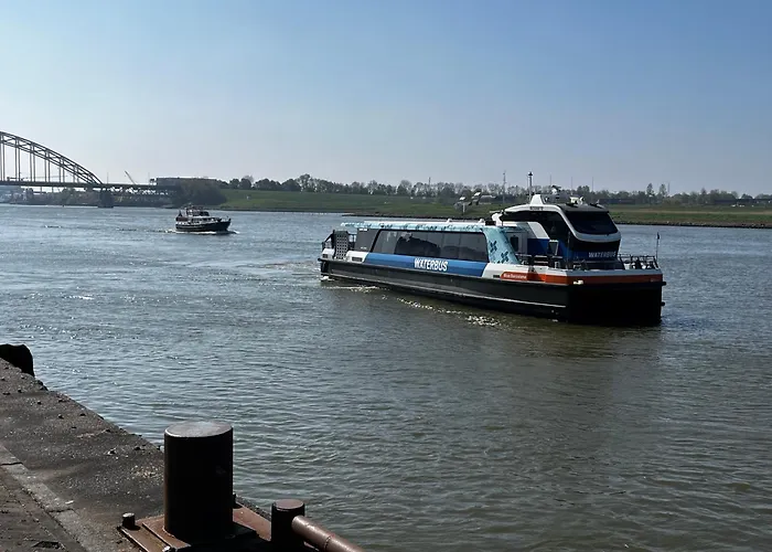 住宿加早餐酒店 Rebel And Moon In Het Centrum 3*