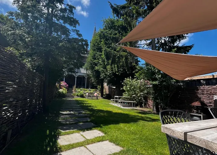 Rebel And Moon In Het Centrum 3* Alblasserdam