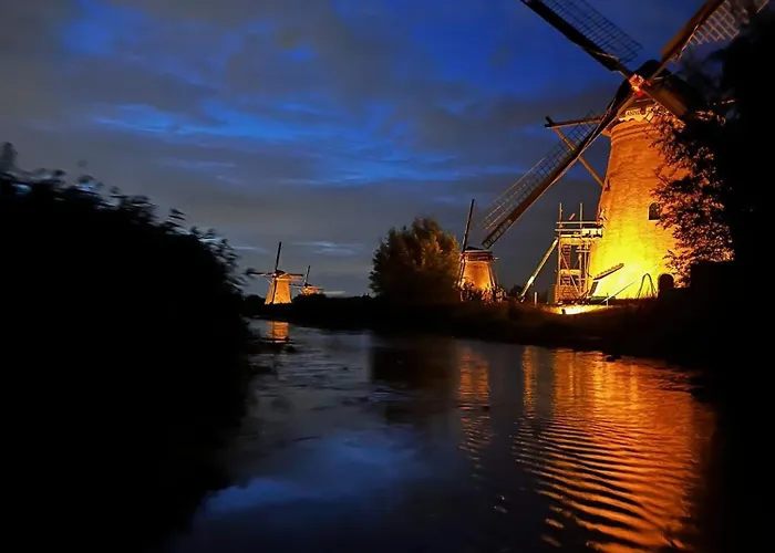 Rebel And Moon In Het Centrum 3* Alblasserdam