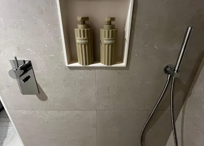 住宿加早餐酒店 Rebel And Moon In Het Centrum 3*